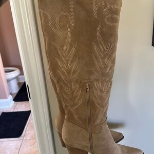 Tan Suede Women's Boots